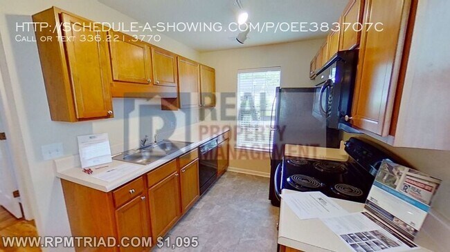 Building Photo - 3317 Hyde Pl Cir