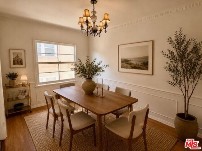 Foto del edificio - 4707 Finley Ave