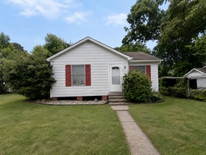 Building Photo - 209 S Roosevelt Dr