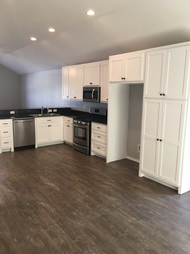 Foto del edificio - 102 W Speer Ave