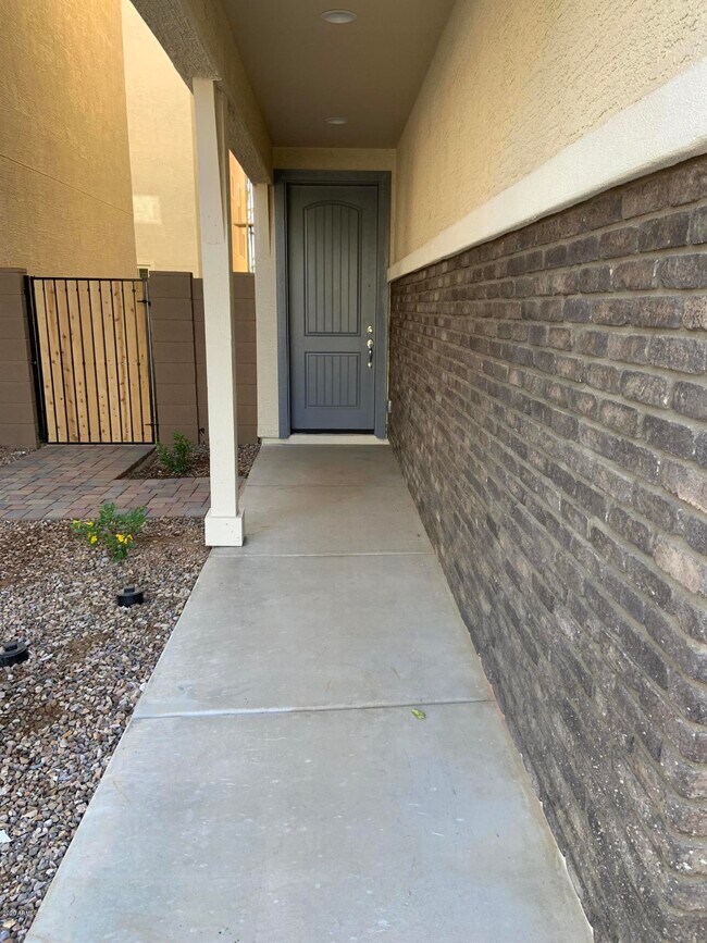 Foto del edificio - 661 W Winchester Dr