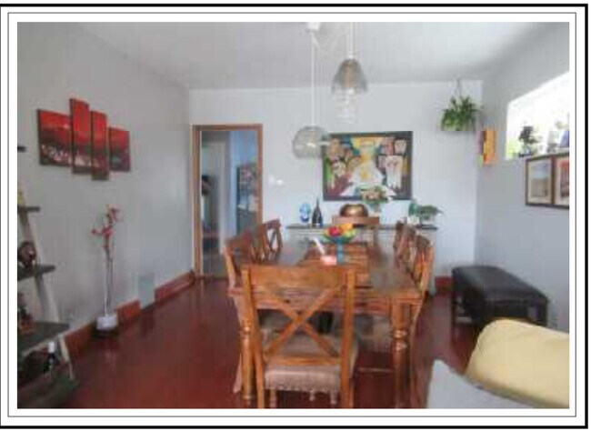 Foto del edificio - 5724 W Henderson St