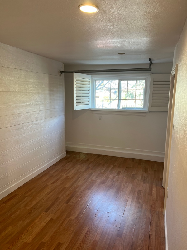 Foto del edificio - 8569 Remmet Ave