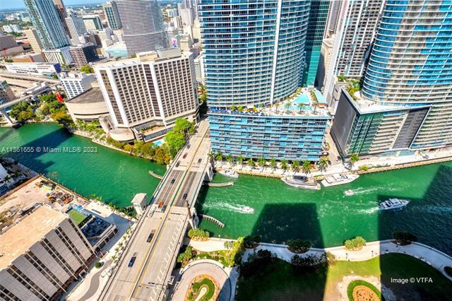 Foto del edificio - 485 Brickell Ave