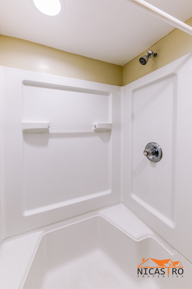 Foto del edificio - 2097 Summit St