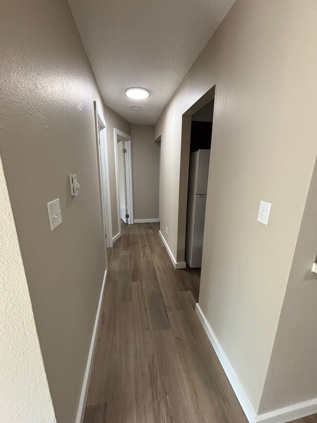 Building Photo - Fairview Apartments
