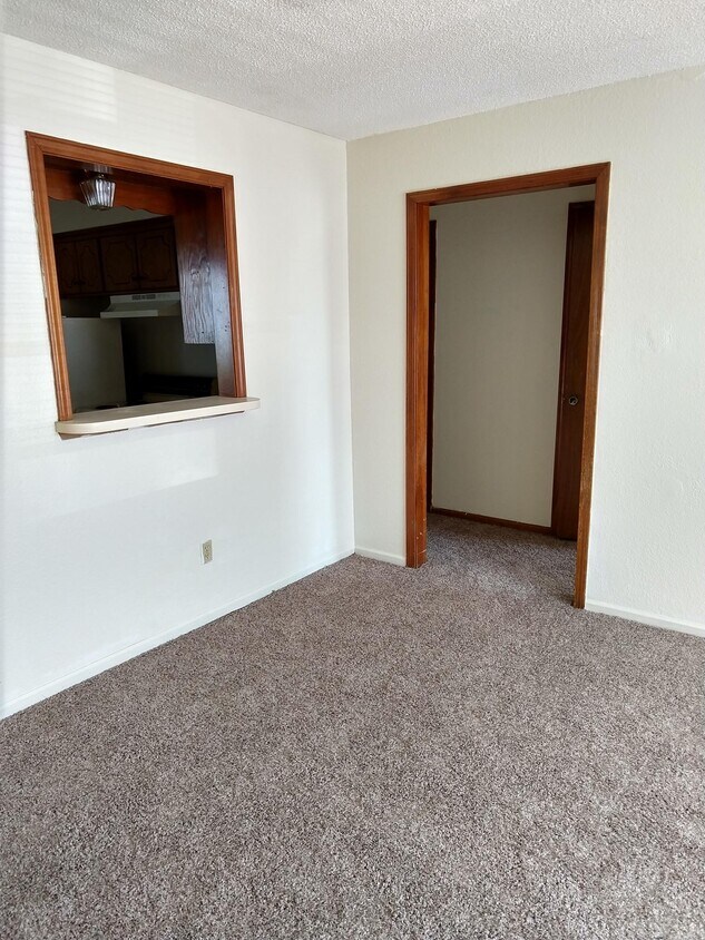Living room - 830 Rosewood St