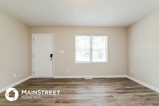 Building Photo - 713 S Webb St