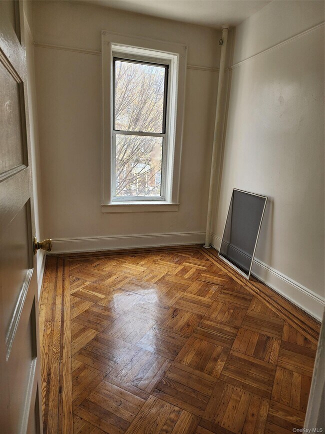 Foto del edificio - 47-12 39th Pl