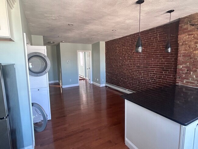 Building Photo - 349 Sumner St