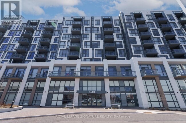 Building Photo - 509 Dundas St W