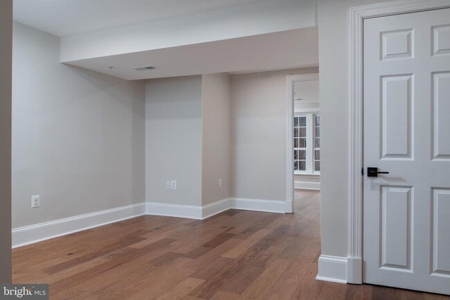 Building Photo - 1 E Montgomery St