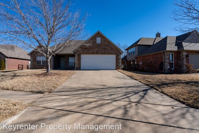 Foto del edificio - 3 br, 2 bath House - 4605 N Redbud Ave