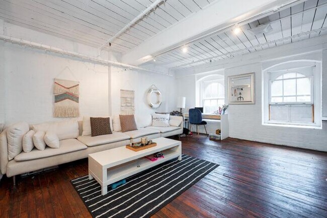 Photo - 3 bedroom in NEW YORK NY 10038 Apartment