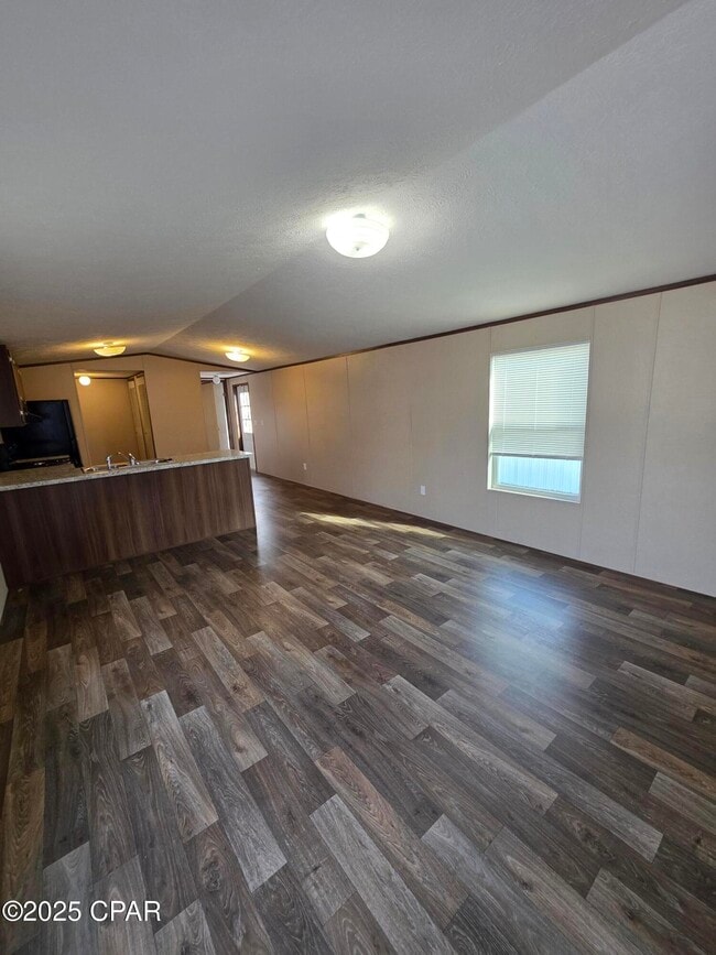 Building Photo - 2723 E 19th St