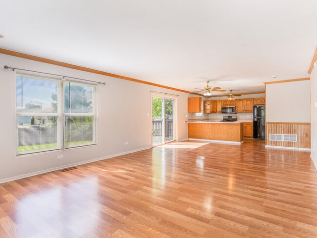 Building Photo - 2433 Caton Crest Ct