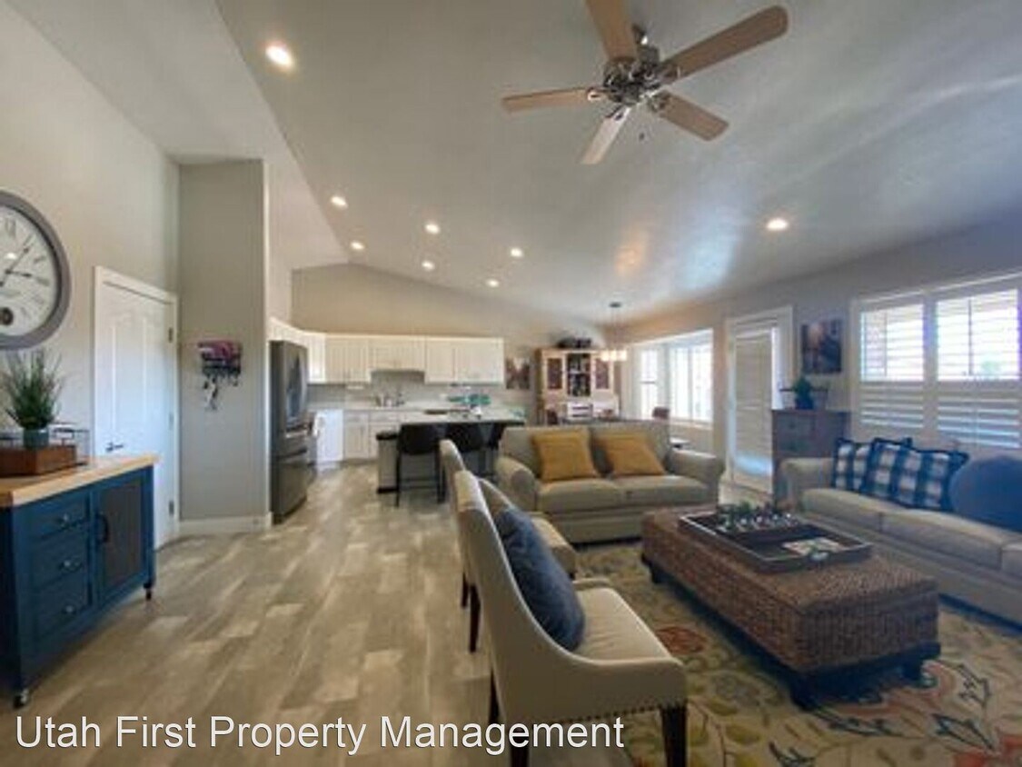 Primary Photo - 3 br, 2.5 bath House - 939 W Edgehill Lane