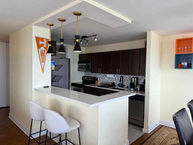 Foto del edificio - 655 W Irving Park Rd