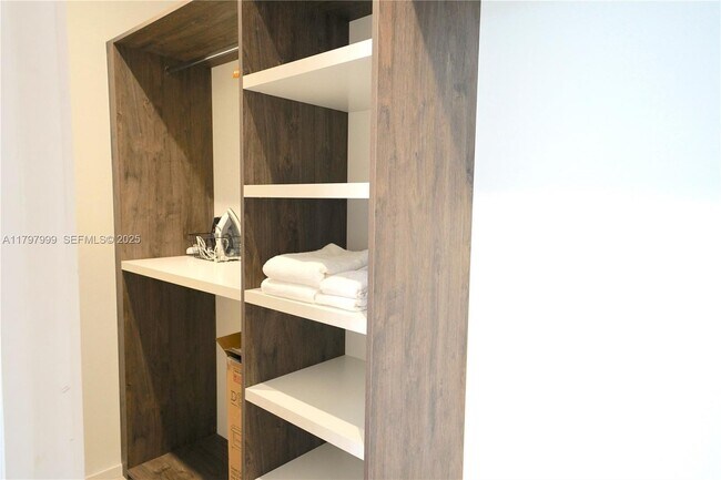 Building Photo - 7920 NE 2nd Ave