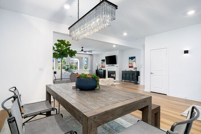 Foto del edificio - 4 Bedroom Single Family Home With Pool in ...