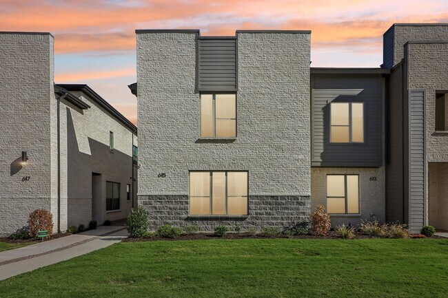 Foto del edificio - 615 Arapaho Dr