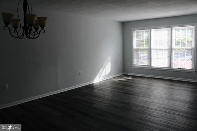 Building Photo - 7313 Stream Way