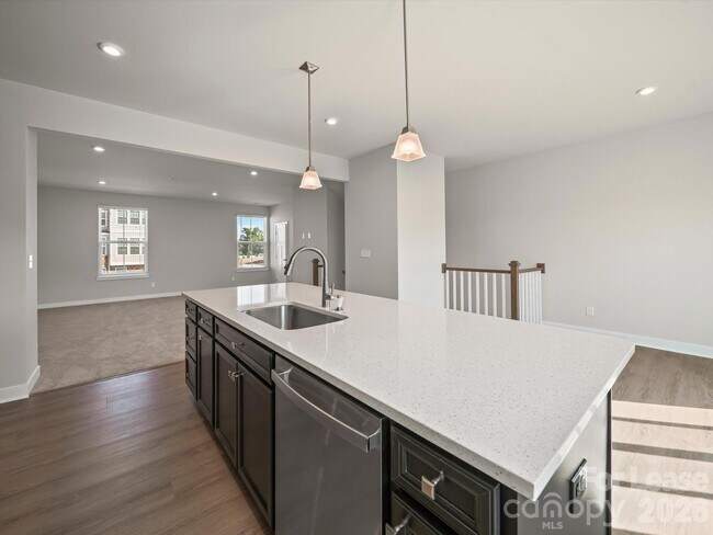 Foto del edificio - 9922 Oaklawn Blvd NW