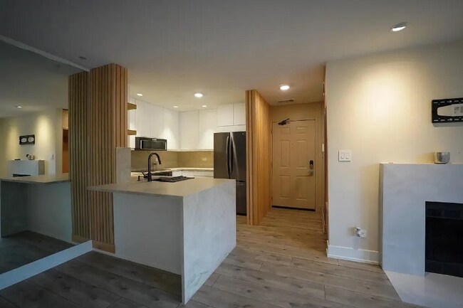 Foto del edificio - 2060 N Rand Rd