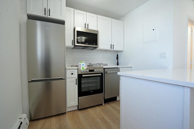 Foto del edificio - 740 E 7th St