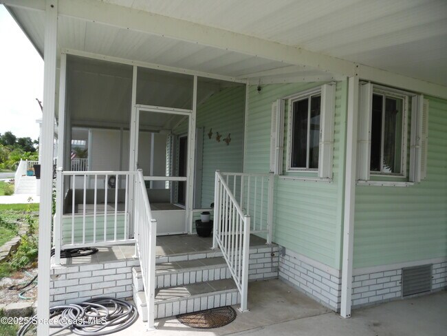 Foto del edificio - 7596 Boxelder Rd