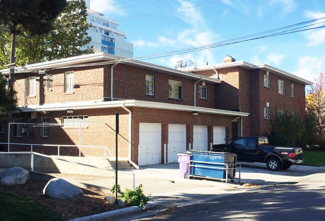 Bellaire Apartments Apartments Denver, CO