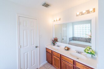 Building Photo - 5111 Juniper Walk Ln