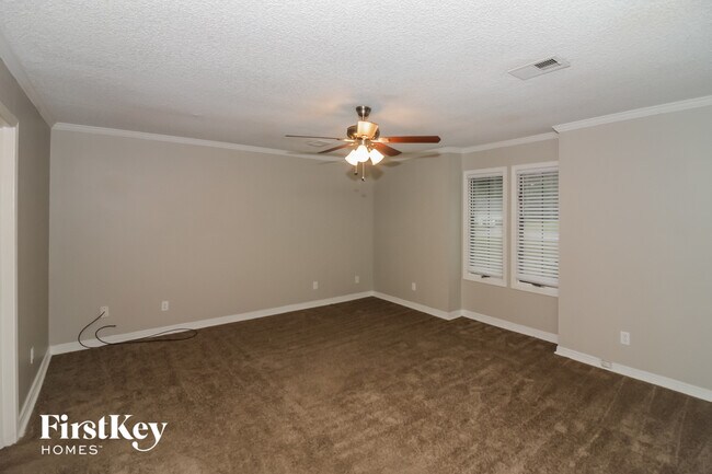 Building Photo - 6550 Fox Horn Pl