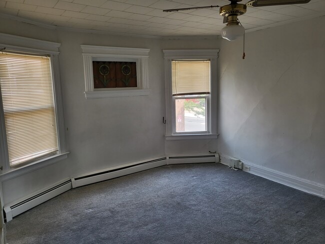 LR - 364 Franklin St