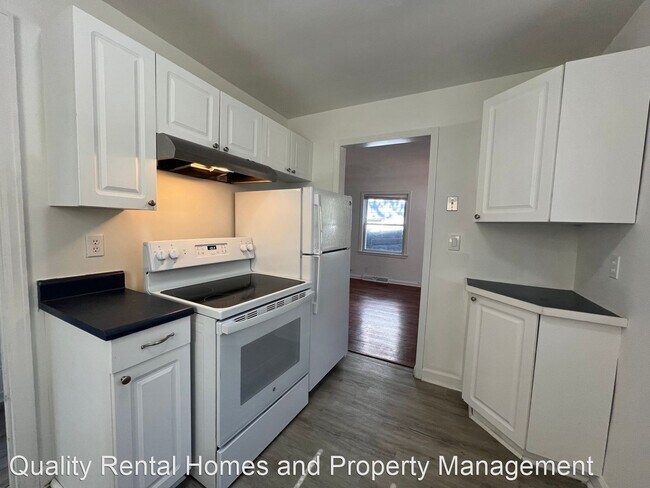 Building Photo - 2 br, 1 bath House - 960 Salisbury Ave