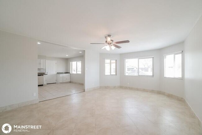 Building Photo - 2414 W Lupine Ave, Phoenix, AZ 85029
