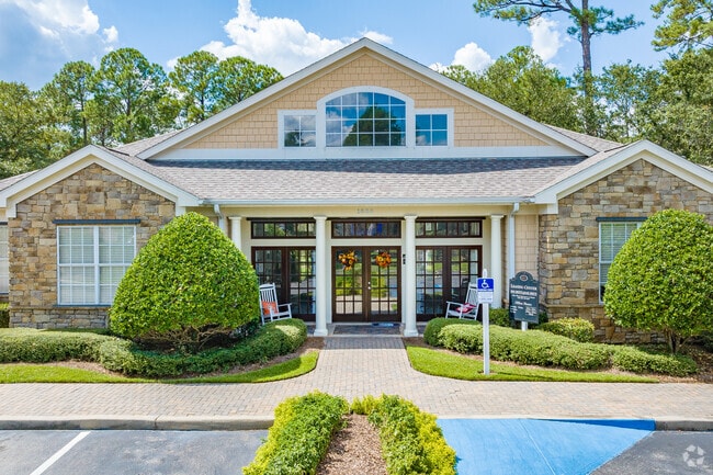 The Hamptons at Pine Bend