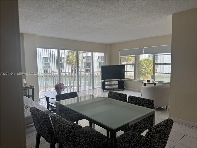 Foto del edificio - 11111 Biscayne Blvd