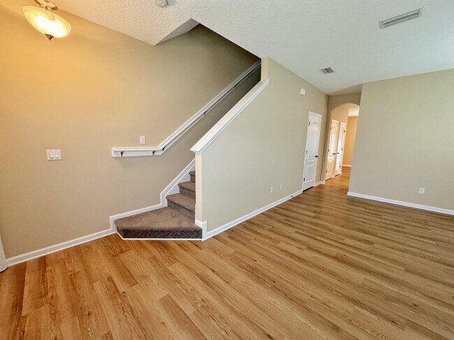 Building Photo - 656 Drake Bay Terrace