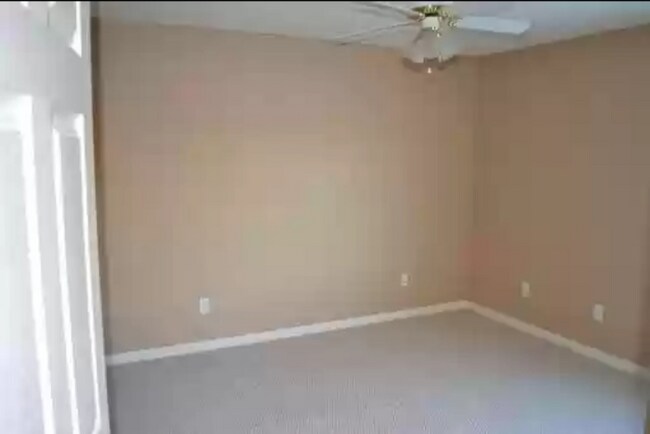 Building Photo - 805 Chambers Creek Cir