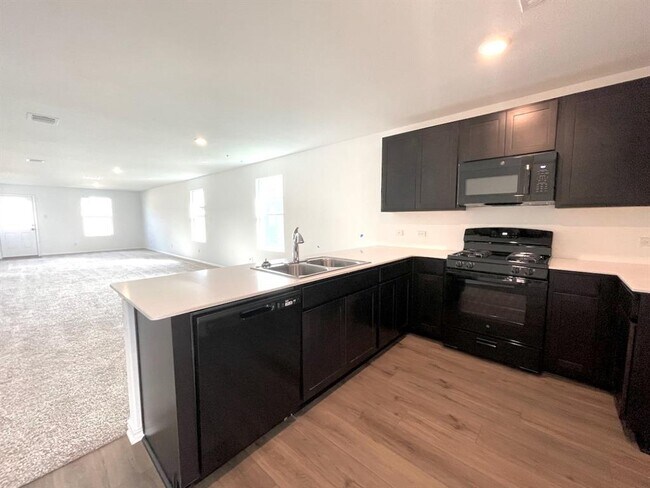 Building Photo - 296 Gypsum Vly
