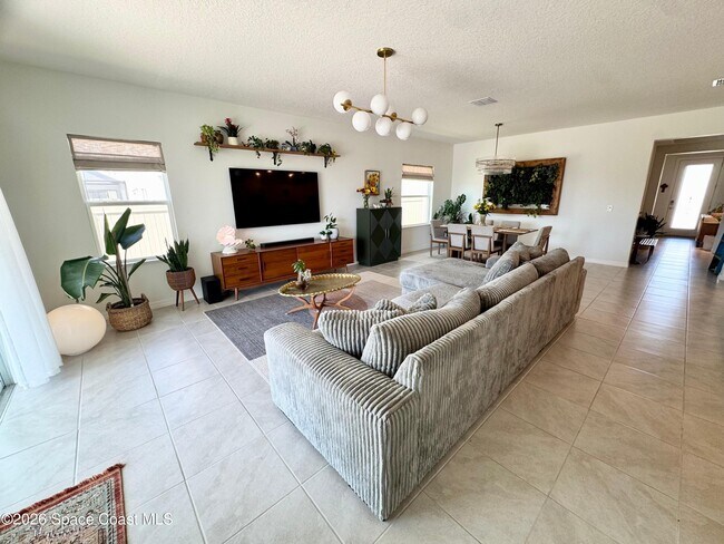 Foto del edificio - 2412 Carrick St