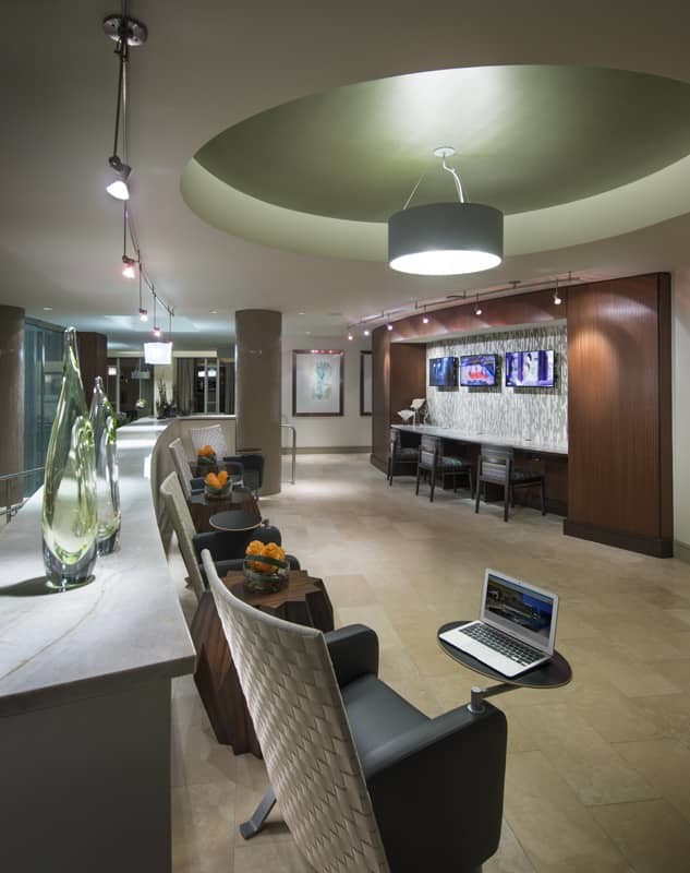 Foto del edificio - 100 Pier Four Blvd
