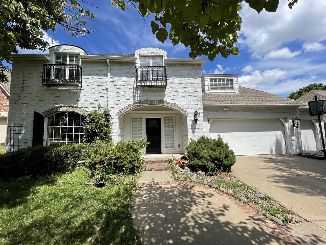 Foto principal - 8613 E 99th St