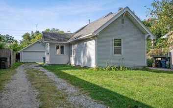 Building Photo - 914 Maish Ave