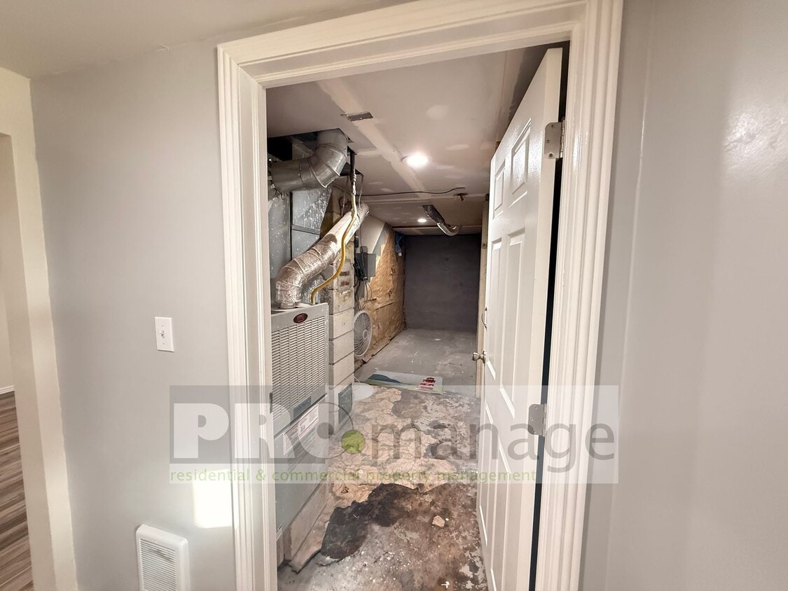 Foto del edificio - 335 E 17th St