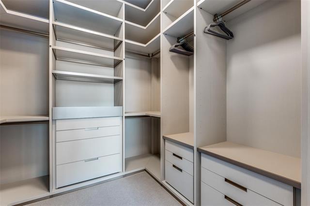 Building Photo - 1747 Leonard St