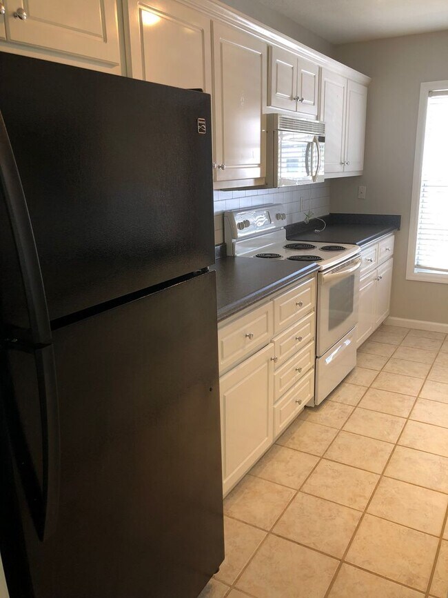 Building Photo - 2 Bed 2 Bath Townhome in Augusta!