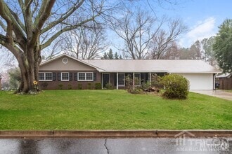 Building Photo - 490 Rocky Creek Dr
