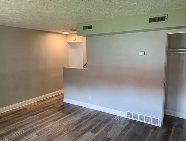 Foto del edificio - 15001 Ridgewick Dr